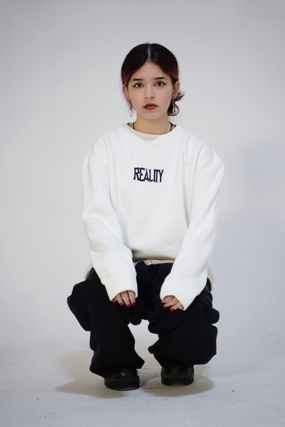 REALITY OVERSIZED SWEATSHIRT - Image 4